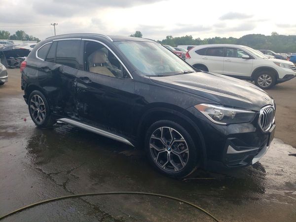 2022 BMW X1