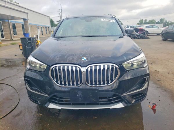 2022 BMW X1