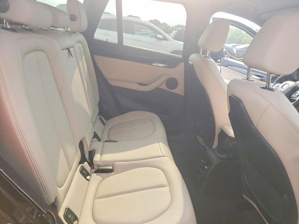 2022 BMW X1