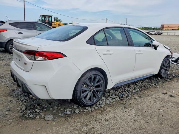 2025 TOYOTA COROLLA SE