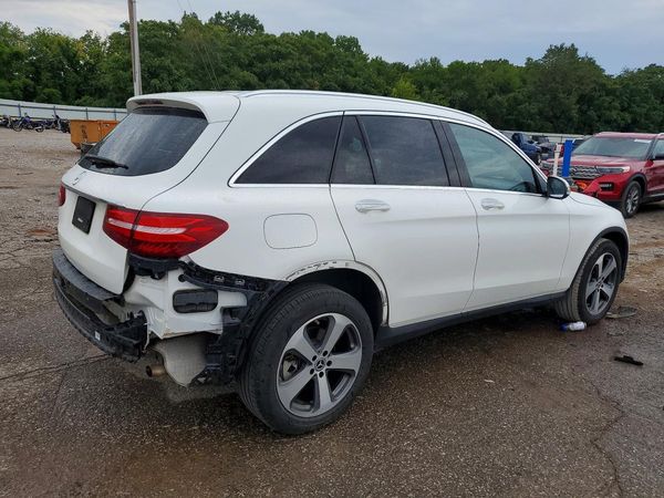 2019 MERCEDES-BENZ GLC GLC300