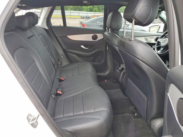 2019 MERCEDES-BENZ GLC GLC300