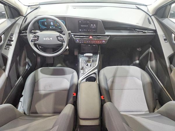 2026 KIA NIRO LX