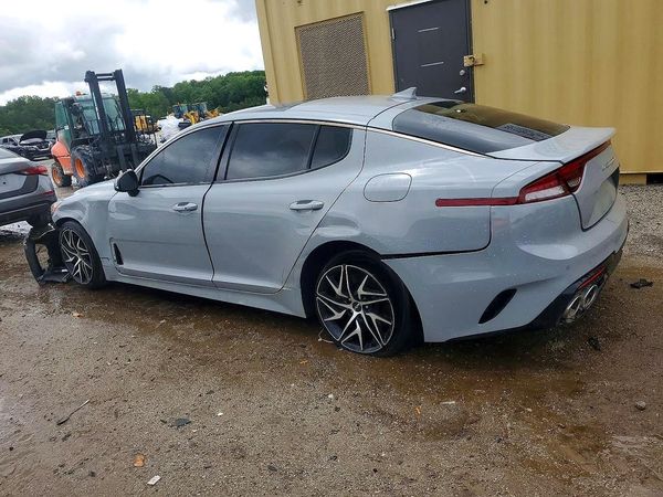 2022 KIA STINGER