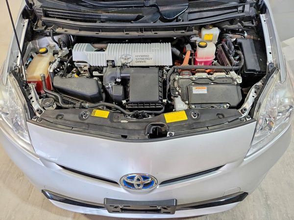2014 TOYOTA PRIUS