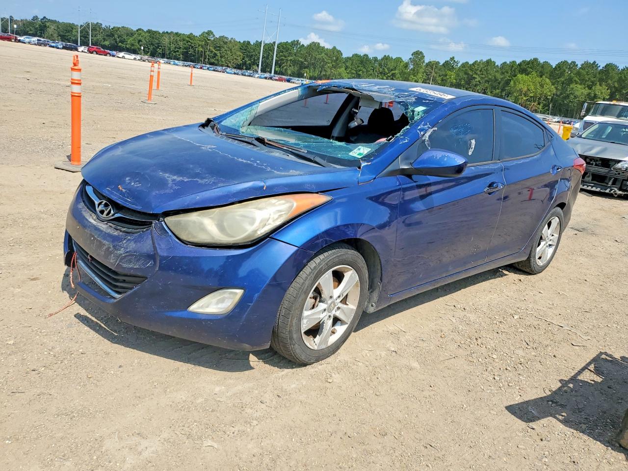 2013 HYUNDAI ELANTRA