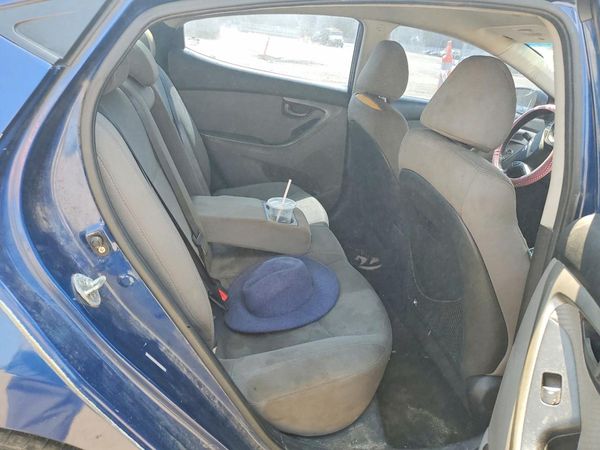 2013 HYUNDAI ELANTRA