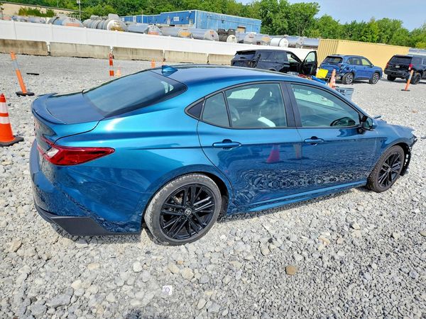 2025 TOYOTA CAMRY