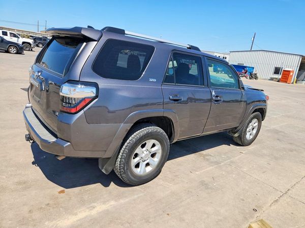 2023 TOYOTA 4RUNNER SR5