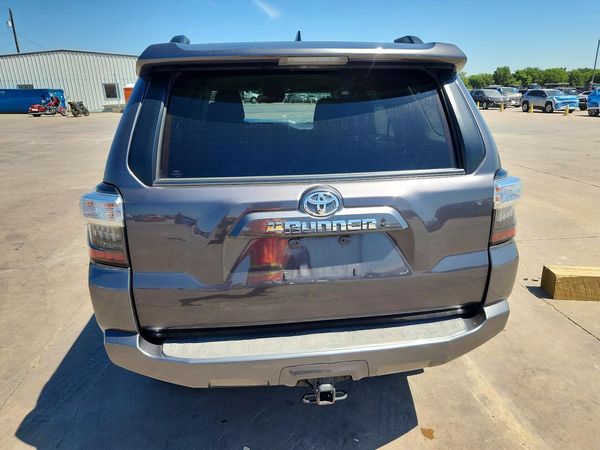 2023 TOYOTA 4RUNNER SR5