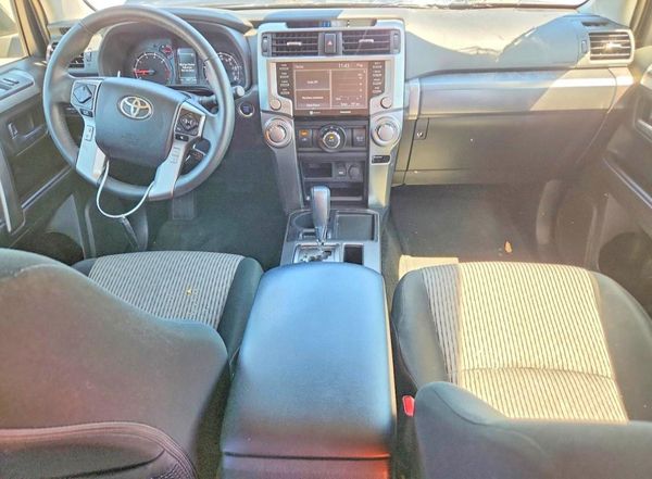 2023 TOYOTA 4RUNNER SR5