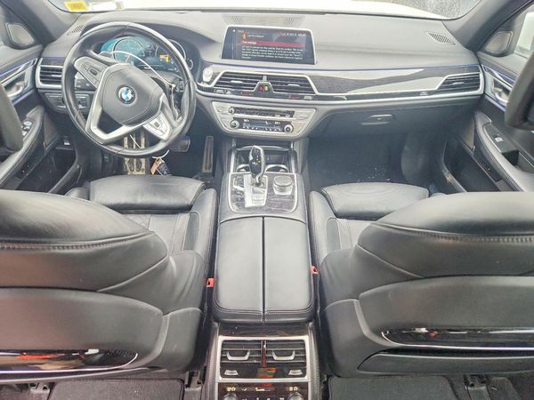 2019 BMW 750 xDrive