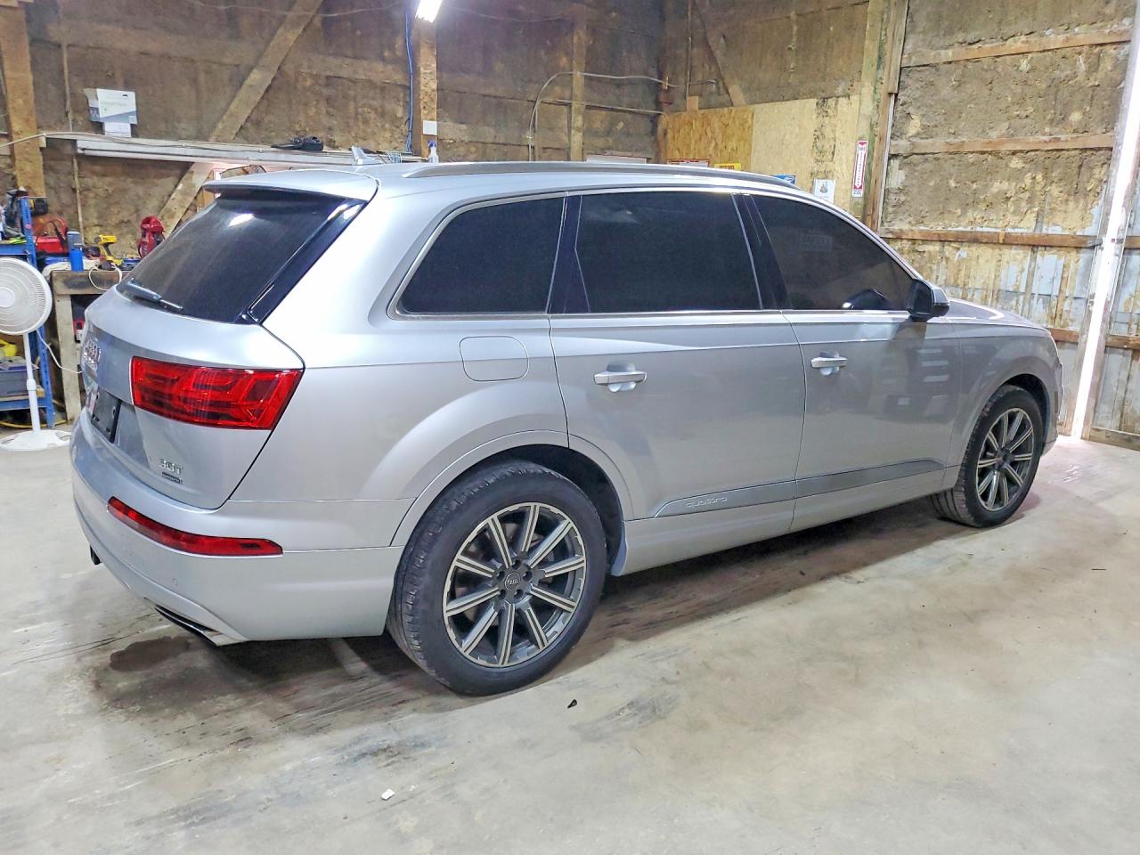 2017 AUDI Q7 quattro Premium Plus