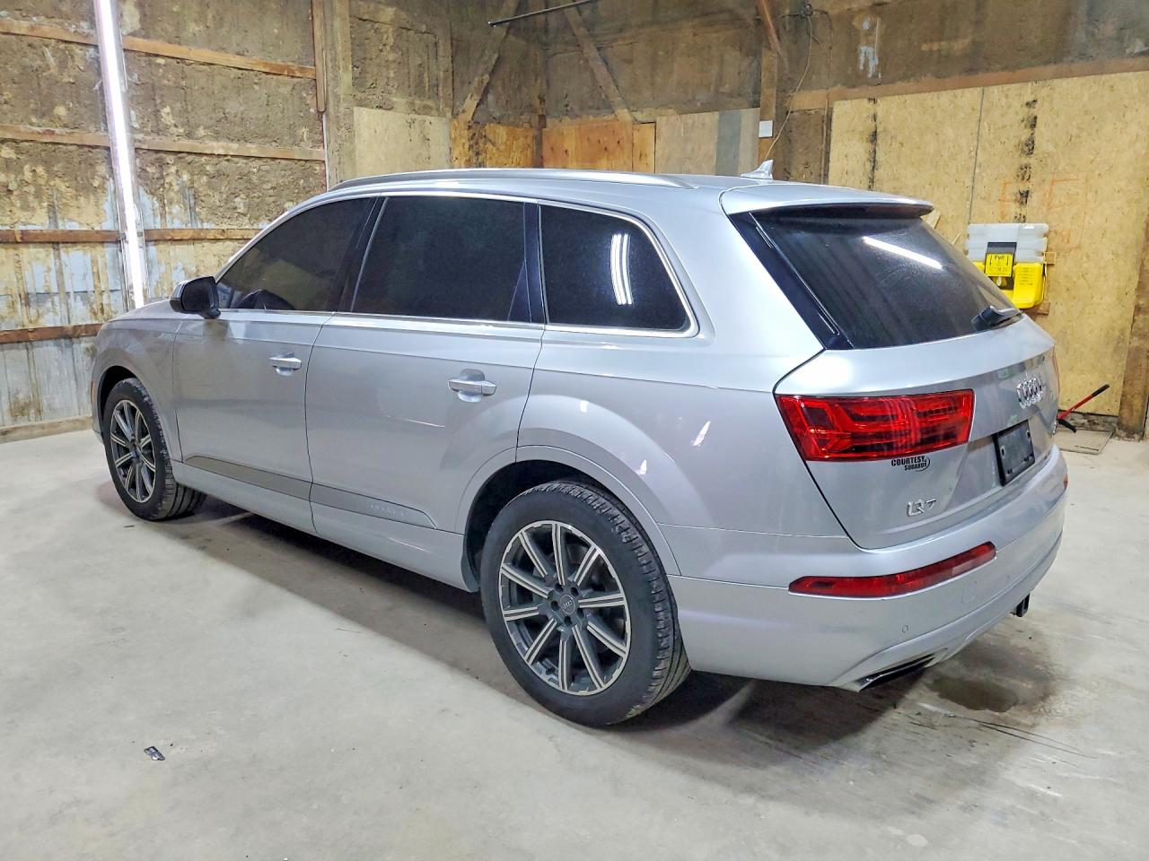 2017 AUDI Q7 quattro Premium Plus