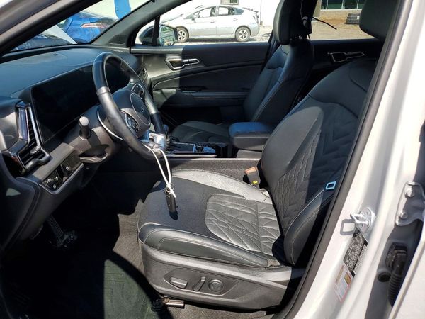 2024 KIA SPORTAGE X-LINE