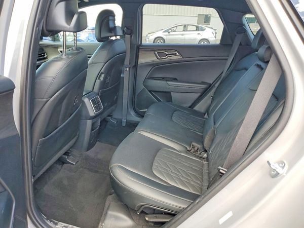 2024 KIA SPORTAGE X-LINE