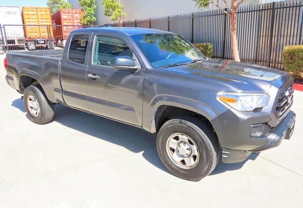 2019 TOYOTA TACOMA SR5