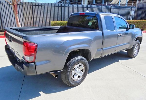 2019 TOYOTA TACOMA SR5