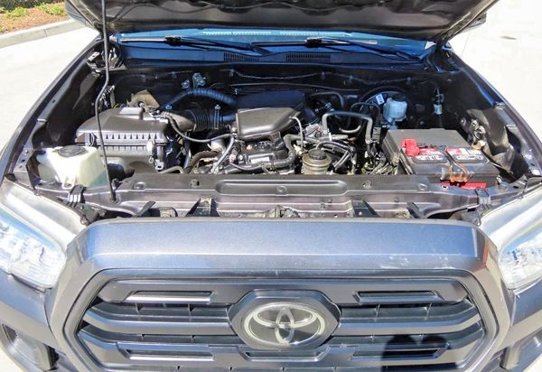 2019 TOYOTA TACOMA SR5