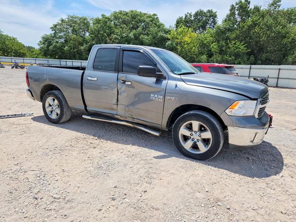2013 RAM 1500 SLT