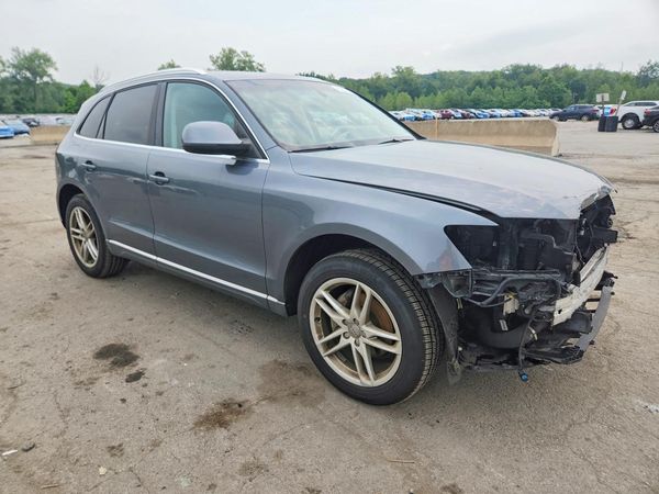 2013 AUDI Q5 Premium Plus