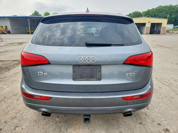 2013 AUDI Q5 Premium Plus