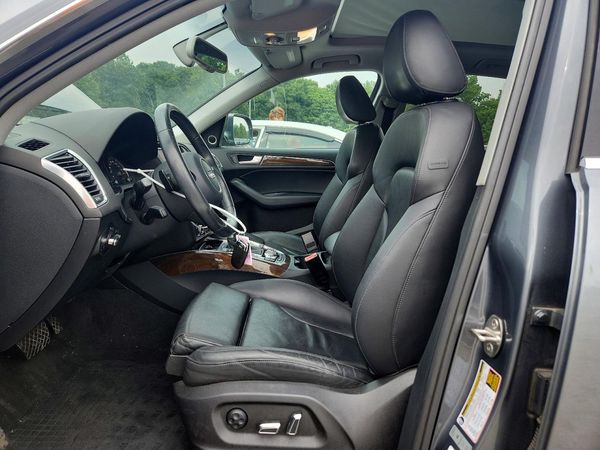 2013 AUDI Q5 Premium Plus
