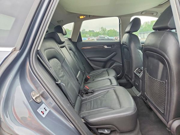 2013 AUDI Q5 Premium Plus