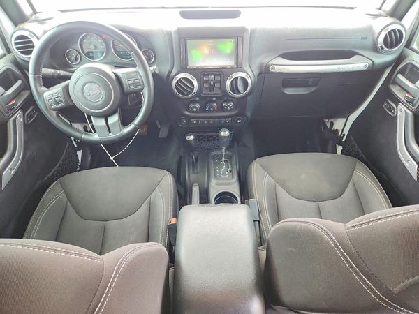 2015 JEEP WRANGLER UNLIMITED SAHARA 4X4