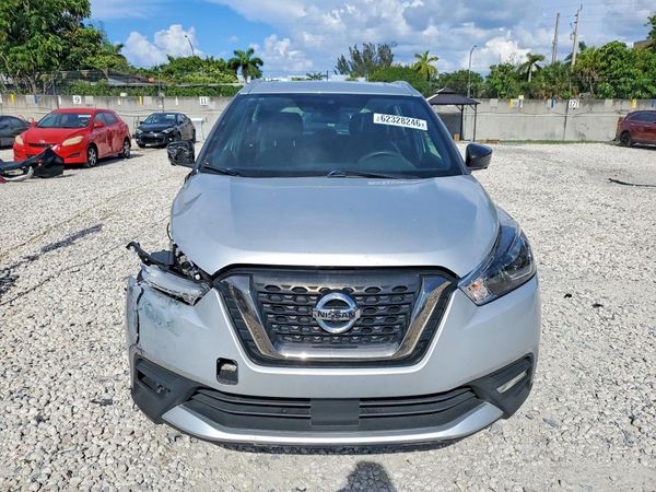 2020 NISSAN KICKS