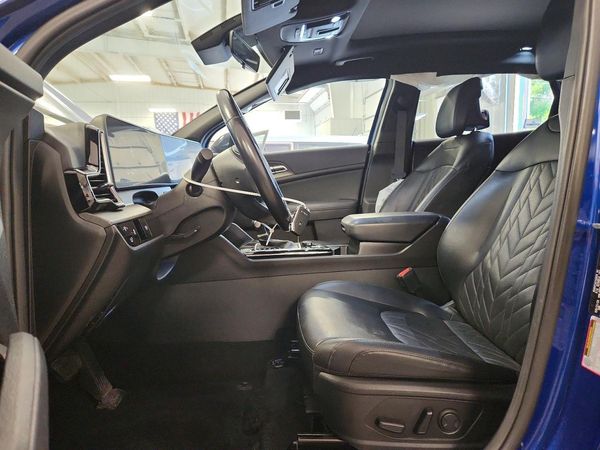 2025 KIA SPORTAGE X-LINE