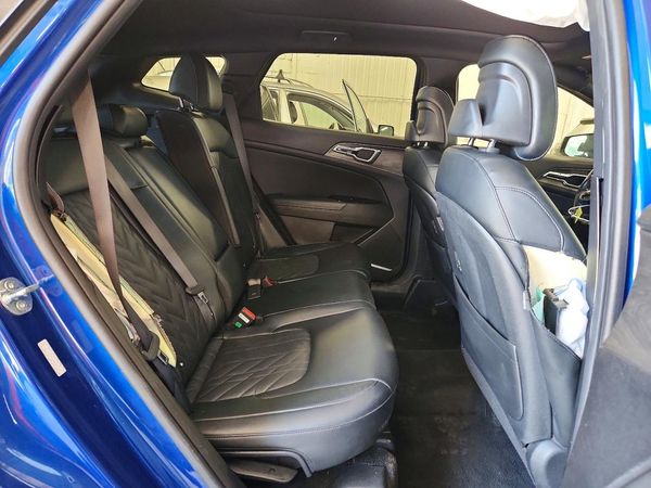 2025 KIA SPORTAGE X-LINE