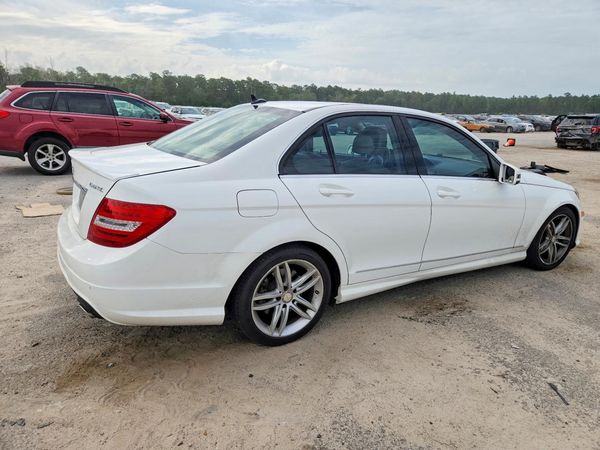 2013 MERCEDES-BENZ C C300