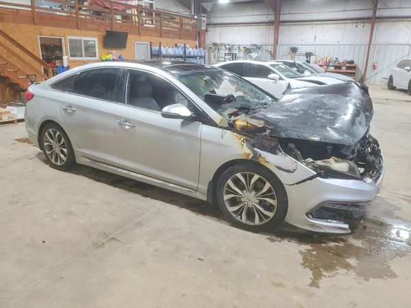 2015 HYUNDAI SONATA — Passenger 3/4