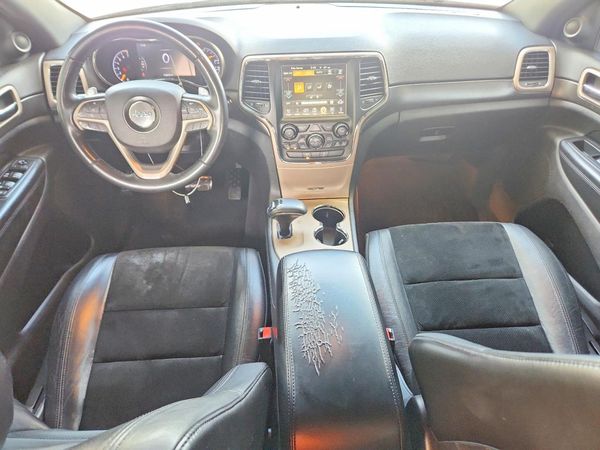 2015 JEEP GRAND CHEROKEE LAREDO 4X2