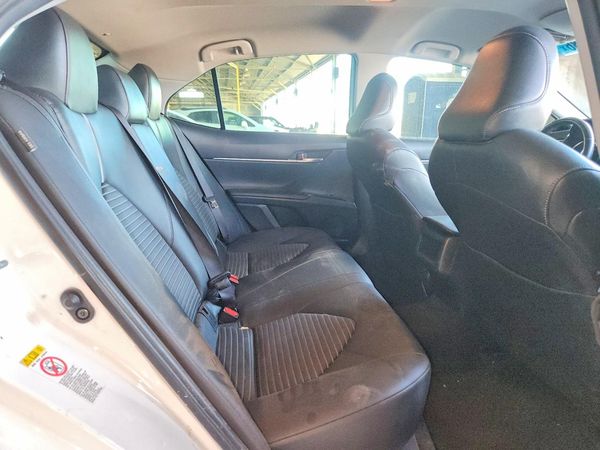 2018 TOYOTA CAMRY