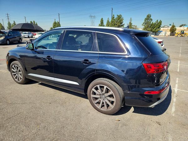 2017 AUDI Q7 quattro Premium Plus