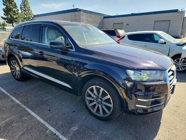 2017 AUDI Q7 quattro Premium Plus