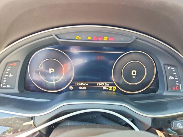 2017 AUDI Q7 quattro Premium Plus