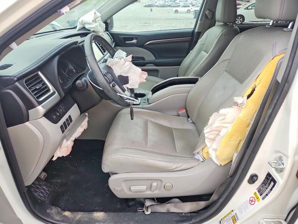 2016 TOYOTA HIGHLANDER Base/Hybrid