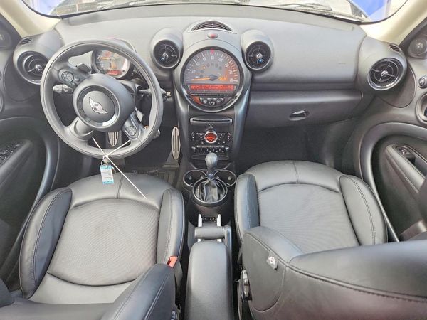 2016 MINI COOPER