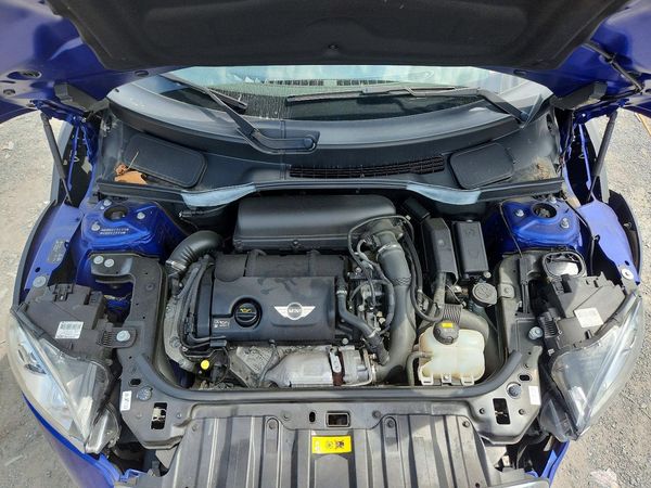 2016 MINI COOPER