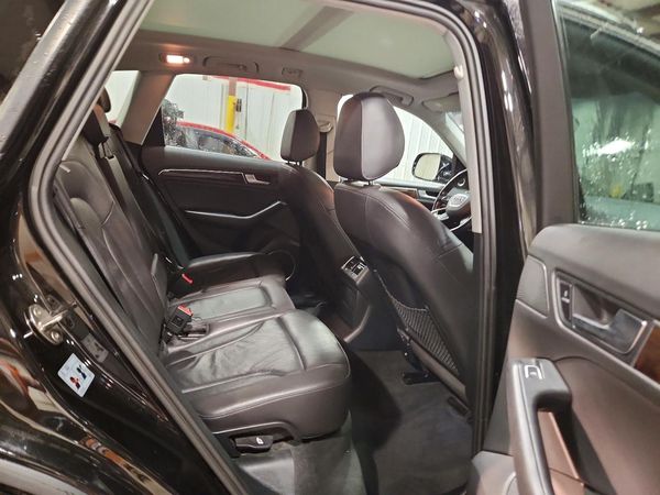 2016 AUDI Q5 quattro Premium Plus