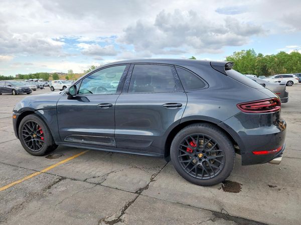 2017 PORSCHE MACAN