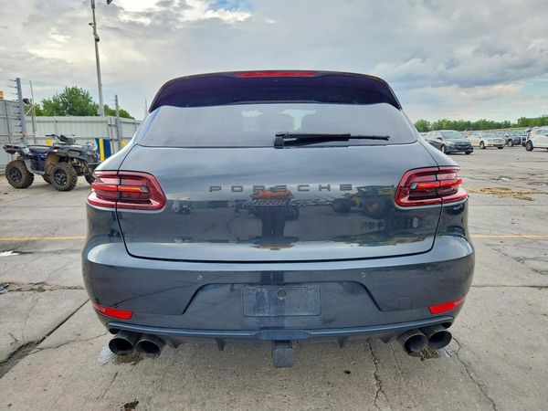 2017 PORSCHE MACAN