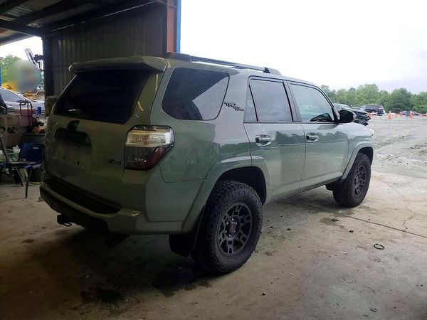 2022 TOYOTA 4RUNNER TRD Offroad