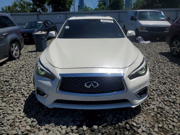 2021 INFINITI Q50 LUXE