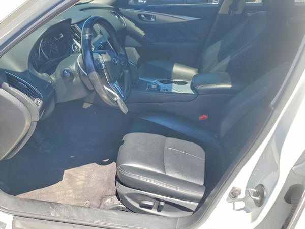 2021 INFINITI Q50 LUXE