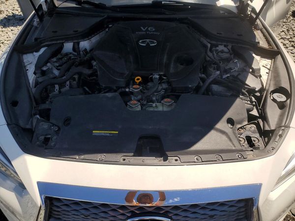 2021 INFINITI Q50 LUXE
