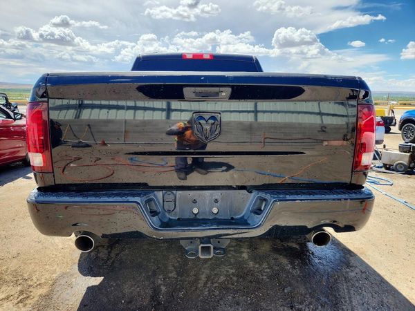 2014 RAM 1500 ST CREW CAB 4X2